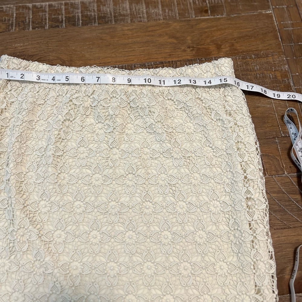H&M Lace Crochet Floral Print Mini Skirt - Picture 4 of 8